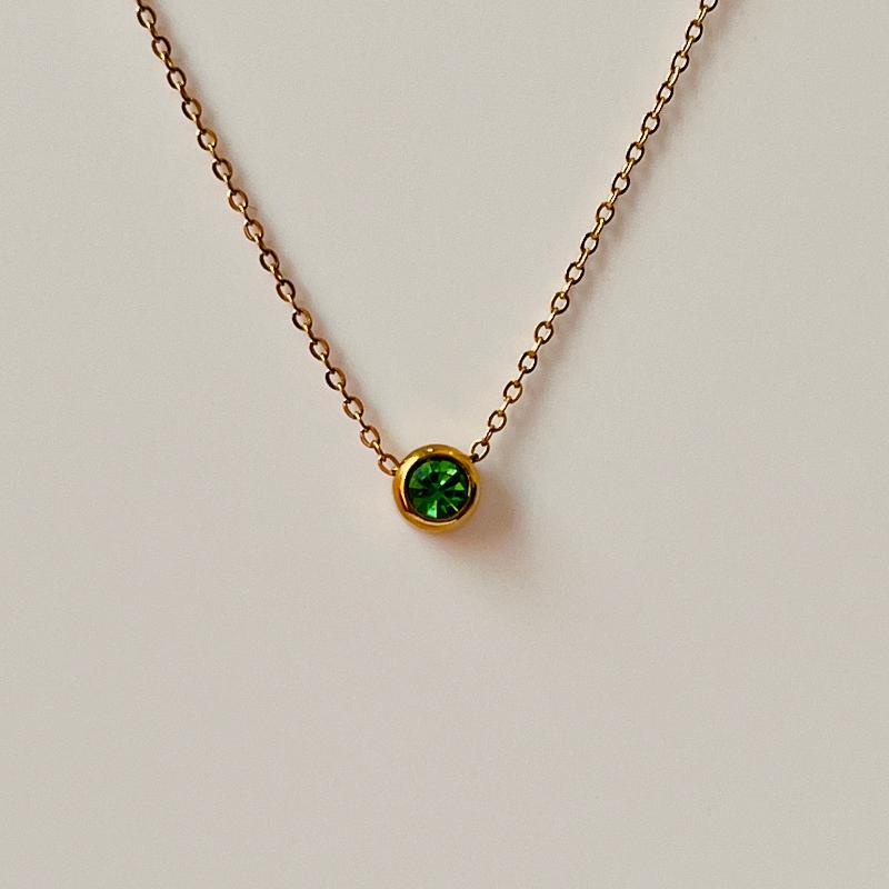 green august birthstone gold necklace